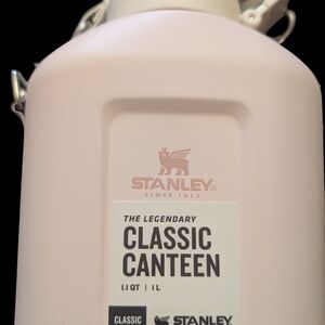 Stanley Classic Canteen in Pink